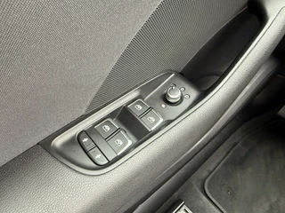 Audi A3 Audi A3 Sportback 1.4 e-tron Lease Edition | Virtual Cockpit | Panoramadak | 18'' Inch - afbeelding nr 16