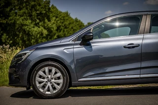 Renault Clio Renault Clio 1.0 TCe Intens | Nap | Camera | Keyless | PDC - afbeelding nr 14
