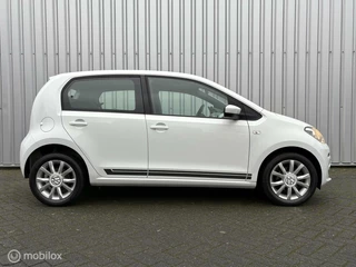 Volkswagen up! Volkswagen Up! 1.0 BMT Club up! | Airco | 5 drs | Nav | 2017 | Stoelverwarming | Dealer onderhouden | - afbeelding nr 6