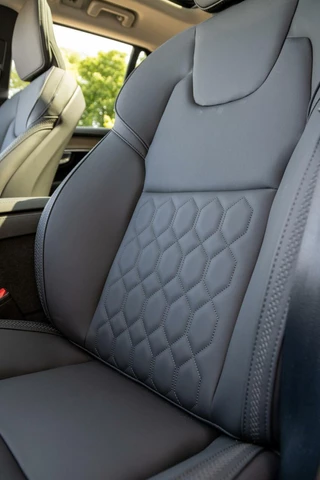 Volvo XC90 Volvo XC90 T8 Plug-in hybrid Plus Dark | Head-up | Pano dak | 360 camera | HK audio - afbeelding nr 24