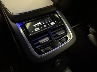 Volvo XC90 PANO/B&W/TREKHAAK/HEAD-UP/22
