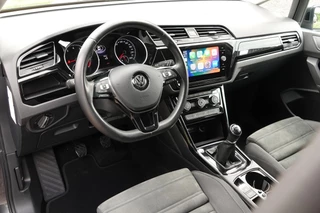 Volkswagen Touran Volkswagen Touran 1.5 TSI R-line 7pers. CAMERA STOELVERW. - afbeelding nr 3
