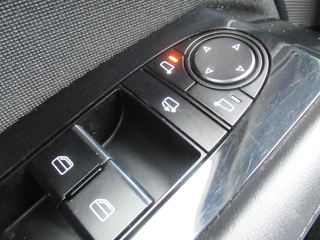 Mazda 3 Mazda 3 2.0 e-SkyActiv-G M Hybrid 122 PK, Full LED / Carplay + Android Auto / Adaptive Cruise / Navigatie - afbeelding nr 8