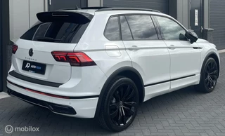 Volkswagen Tiguan Volkswagen Tiguan 1.5 TSI DSG 3xR-Line 150PK/PANO - afbeelding nr 25