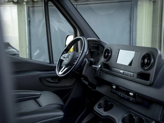 Mercedes-Benz Sprinter Mercedes-Benz Sprinter 316 2.2 CDI L2H2 7G-tronic | Distronic | LED | Gr.lichtass. | Standkachel | Lane Assist | Leer | Stoelverwarming | 17