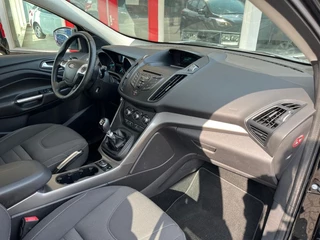 Ford Kuga Ford Kuga 1.5 EcoBoost Trend Stoelverwarming Onderhoudshistorie aanwezig - afbeelding nr 4
