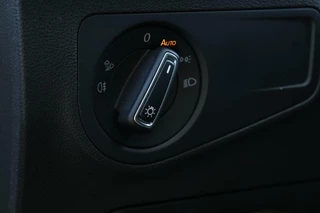 Volkswagen Tiguan Volkswagen Tiguan 1.5 TSI / 2x R-Line / Black Style / Virtual Cockpit / Camera / Matrix LED / Trekhaak / 20