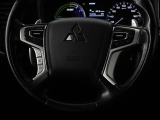 Mitsubishi Outlander Mitsubishi Outlander 2.4 PHEV Pure | Carplay | Trekhaak |  Leder/Alcantara | Keyless | Camera | Climate control | Cruise control - afbeelding nr 8