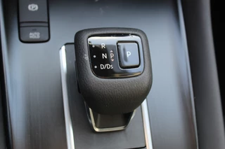 Nissan QASHQAI Climate control , Cruise control Camera , Bluetooth Trekhaak , LED dagrijverlichting , Hoge zit - afbeelding nr 27