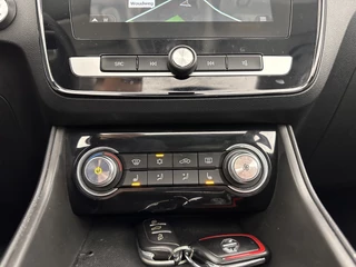 MG ZS-EV (INCL-BTW) *PANO | FULL-LEATHER | CCS-FASTLOADER | KEYLESS | NAVI-FULLMAP | ADAPTIVE-CRUISE | CAMERA | HEATED-SEATS | CARPLAY | LANE-ASSIST | SPORT-SEATS | 17