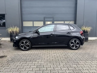 Volkswagen Polo Volkswagen Polo 1.0 TSI Highline Business (3x) R-Line AppleCarPlay/ AndroidAuto/ Adaptieve Cruise Control/ 'Sport Select' onderstel/ 17