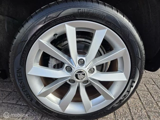 Škoda Yeti Skoda Yeti 1.2 TSI Ambition AUT/NAV/PDC/CC/Trekhaak/Dealer - afbeelding nr 24