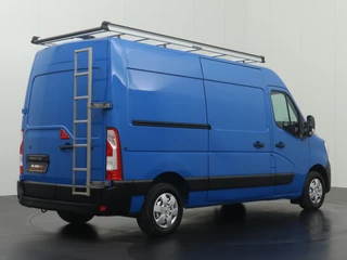 Renault Master Renault Master 2.3DCI 136PK L2H2 | Kastinrichting | Imperiaal | Navigatie | Camera | 3-Persoons | Airco | Cruise - afbeelding nr 2
