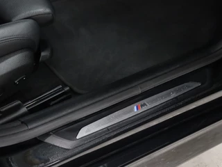 BMW 3 Serie BMW 3 Serie 318i Edition M Sport Shadow Executive [M-STUUR, VOL LEDER, STOELVERWARMING, PDC ACHTER, CRUISE, CLIMATE, NIEUWSTAAT] - afbeelding nr 19