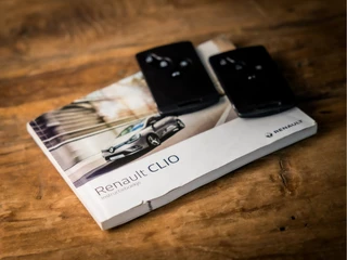 Renault Clio Renault Clio 0.9 TCe Sport (NAVIGATIE, LM VELGEN, CRUISE, SPORTSTOELEN, BASS REFLEX, ELEK RAMEN, NIEUWE APK, NIEUWSTAAT) - afbeelding nr 16