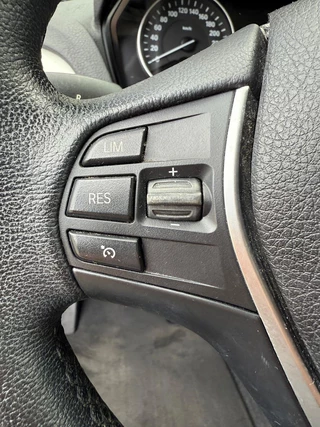 BMW 1 Serie BMW 1-serie 116i Essential - Navigatie - Airco - Cruise - afbeelding nr 11