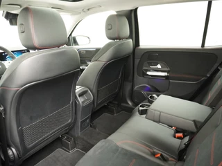 Mercedes-Benz GLB Mercedes-Benz GLB 200 AMG // Panoramadak // Sfeerverlichting // Carplay // Nightpakket // Camera // LED - afbeelding nr 14