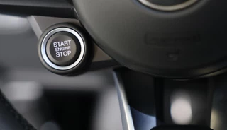 Alfa Romeo Giulia Alfa Romeo GIULIA 2.0 T GME AWD Tributo Italiano / FACELIFT / Digital Cockpit / Acc / HK / Leder / Elek Stoelen / Camera / 19 Inch - afbeelding nr 28