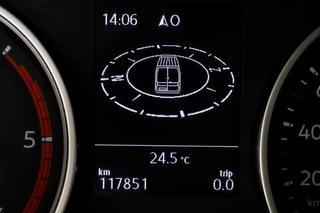 Volkswagen Crafter Volkswagen Crafter 35 2.0 TDI 140pk E6 L3H2 (L2H1) Trendline Airco/Navi/Imperiaal 12-2018 - afbeelding nr 17
