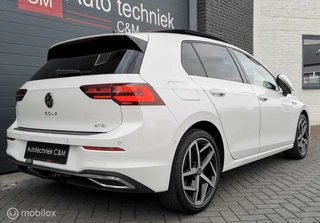 Volkswagen Golf Volkswagen Golf 1.5 eTSI STYLE 150PK/DSG/ACC/NAV/CAMERA/PANO - afbeelding nr 41