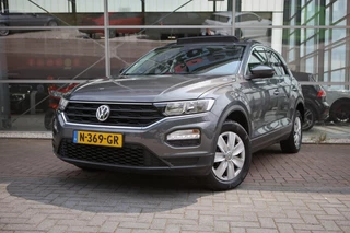 Volkswagen T-Roc Volkswagen T-Roc 1.0 TSI Sport | Pano | - afbeelding nr 1