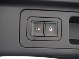 BYD ATTO 3 BYD Atto 3 Design COMPLETE AUTO | RIJKLAAR INCL. FABR. GARANTIE T/M 2028 | AANDRIJFLIJN EN ACCU ZELFS T/M 2030 - afbeelding nr 13