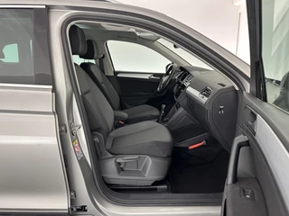 Volkswagen Tiguan *ADAPTIVE-CRUISE | NAVI-FULLMAP | KEYLESS | CAMERA | BLINDSPOT | COMFORT-SEATS | ECC | PDC | 17''ALU* - afbeelding nr 11