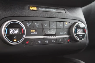 Ford Kuga Ford Kuga 2.5 PHEV Titanium | Dealeronderhouden | Adaptive cruise control | Winter Pack | Dodehoeksensoren | Camera - afbeelding nr 28