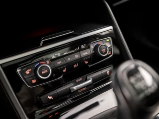 BMW 2 Serie BMW 2 Serie Active Tourer 218i High Executive Sportline (PANORAMADAK, DEALER ONDERHOUDEN, NAVIGATIE, CAMERA, STOELVERWARMING, SPORTSTOELEN, CRUISE, TREKHAAK, PARKEERSENSOREN, NIEUWE APK, NIEUWSTAAT) - afbeelding nr 11