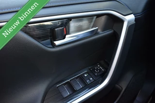 Toyota RAV4 Toyota RAV4 2.5 Hybrid Style Two Tone NAVIGATIE/CAMERA/STUURW/STOELVW/ETC.! - afbeelding nr 30