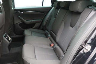 Škoda Octavia Virtual Cockpit, Climate, Cruise, Apple Carplay, LED, DAB, Afn. Trekhaak, 18'' - afbeelding nr 12