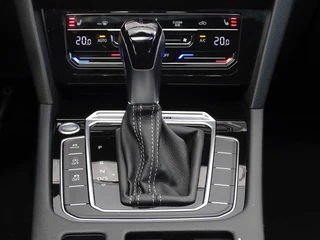 Volkswagen Arteon Volkswagen Arteon 2.0 TDI 239PK+ DSG 4-Motion Bns R-line 2017 / LED - afbeelding nr 19