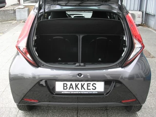 Toyota Aygo Toyota Aygo 1.0 VVT-i x-play 28.000 km! Parkeersensors - afbeelding nr 30
