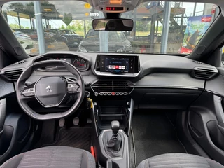 Peugeot 2008 Peugeot 2008 1.2 100pk PureTech Active - navi - led - apple/android auto - afbeelding nr 23