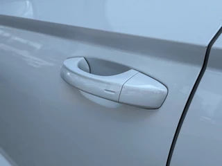 Škoda Karoq Škoda Karoq 1.5 TSI Business Edition - panorama - camera - adaptive cruise - afbeelding nr 13