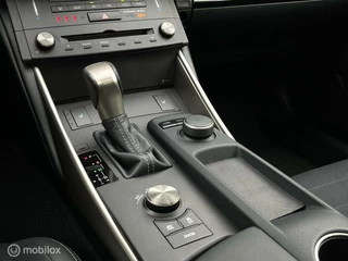 Lexus IS Lexus IS 300h 25th Edition | Org NL| Dealer Ondh| Schuifdak - afbeelding nr 23