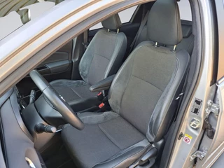 Toyota Yaris Toyota Yaris 1.5 HYB. premium, automaat, panoramadak - afbeelding nr 13
