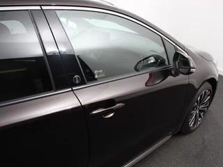 Toyota Corolla Touring Sports Toyota Corolla Touring Sports Hybrid 140 PK Automaat Dynamic | Navigatie | DAB | Camera | LED | Adaptive Cruise Control | Keyless Go | Lichtmetalen velgen - afbeelding nr 19