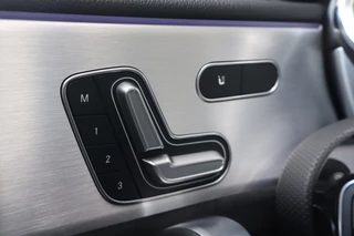 Mercedes-Benz A-Klasse Mercedes-Benz A-Klasse 250 e Business Solution AMG Limited NL-Auto!! Matrix I SfeerverL. I Adap.Cruise - afbeelding nr 8