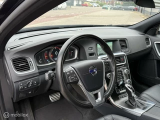 Volvo V60 Volvo V60 2.4 D6 Twin Engine R-Design ACC|BOMVOL|SCHUIFDAK - afbeelding nr 10