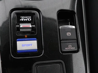 Mitsubishi Outlander Mitsubishi Outlander 2.4 PHEV Pure | Carplay | Trekhaak |  Leder/Alcantara | Keyless | Camera | Climate control | Cruise control - afbeelding nr 19