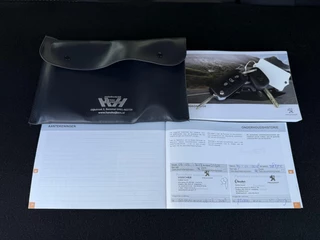 Peugeot 2008 Peugeot 2008 1.2 PureTech Allure Pano,Navi,Trekhaak,Pdc,Clima,Cruise,110pk,Lmv,Apk tot 12-2025 - afbeelding nr 21