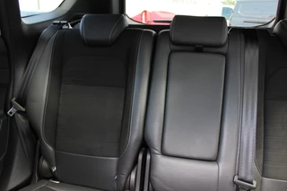 Ford Kuga Ford Kuga 1.5 EcoBoost 150PK ST Line | Panoramadak | Trekhaak | Xenon | Winterpack - afbeelding nr 21