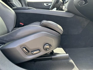 Volvo XC60 Volvo XC60 2.0 T8 Plug-in hybrid AWD Plus Dark | Harman/Kardon | Memory Seats | Climate Pack | 360 Camera | - afbeelding nr 21