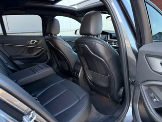 BMW 1 Serie BMW 1-serie 120i High Executive M-Sportpakket|Pano|Trekhaak| - afbeelding nr 71