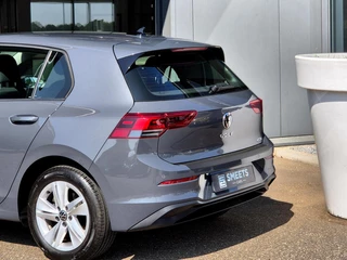 Volkswagen Golf Volkswagen Golf 1.0 eTSI Life Automaat |Nav|Ad.Cruise|Clim|Cam - afbeelding nr 35