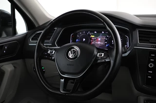 Volkswagen Tiguan Allspace Volkswagen Tiguan Allspace 1.5 TSI Highline Business R Platinum, Panorama, Virtual, Trekhaak, 5 Persoons - afbeelding nr 12