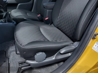 Mitsubishi Space Star 1.2 80pk Nova 5-Deurs | 1ste Eigenaar | Navi | Apple Carplay+Android Auto | Clima | Cruise | Licht+Regensensor | Keyless Entry | Stoelverwarming | Pdc | Privacy Glass | 14''lm - afbeelding nr 21