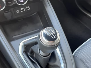 Mitsubishi Colt Mitsubishi Colt 1.0T MT First Edition | Stoelverwarming | Cruise Control | Apple - afbeelding nr 14