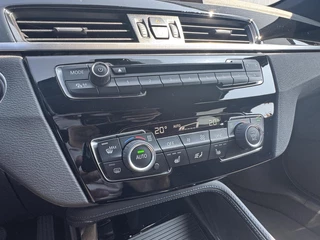 BMW X1 BMW X1 xDrive20i Executive M-Sport|Trekhaak|NL-Auto - afbeelding nr 9